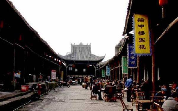 她不喜欢我不回消息不加好友,根本没有必要了解我,还要关注我.她这样对待我目的是什么?-专业知识问答网页